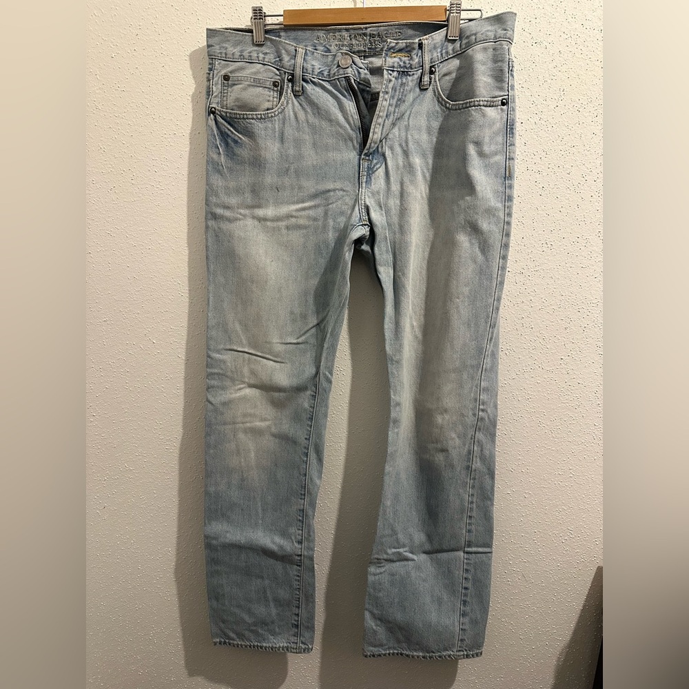 American Eagle Blue Straight Jeans with Authentic Fading Men’s jeans 32x32